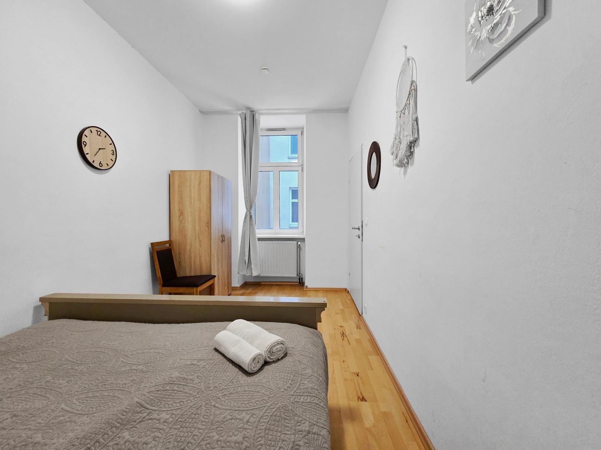 Three King-Size Beds, Three Bedrooms Відень Екстер'єр фото
