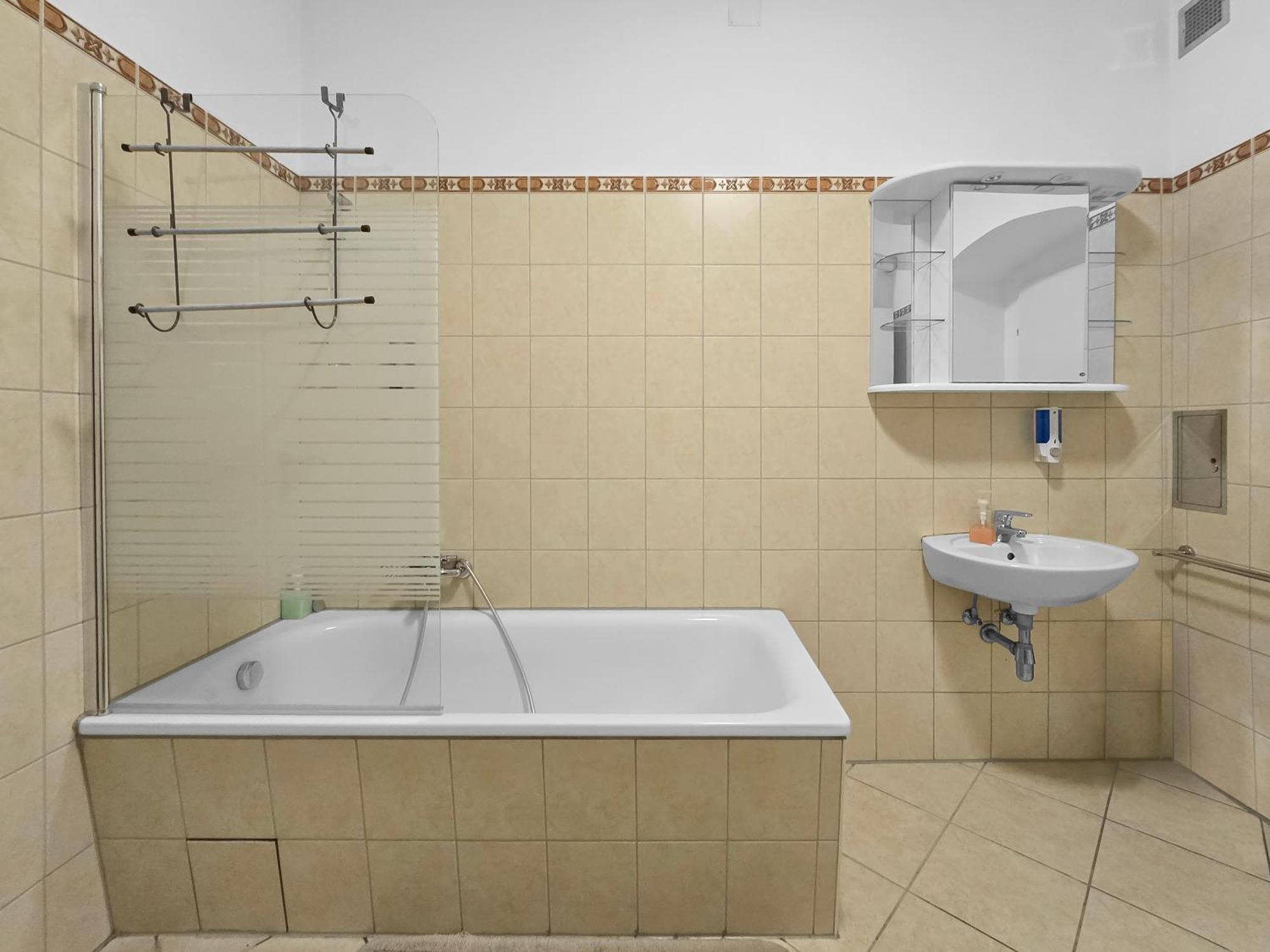 Three King-Size Beds, Three Bedrooms Відень Екстер'єр фото